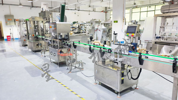 辣椒酱灌装生产线实拍图